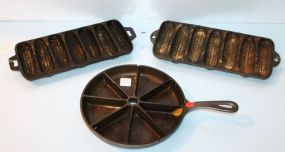 Lodge Cornbread Skillet, Wagnerware Cornstick Pan & Cornstick Pan