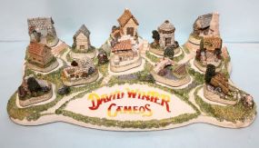 Ressin David Winter Cameo Figurines