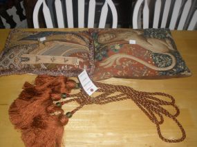 2 Decorative Sofa Pillows