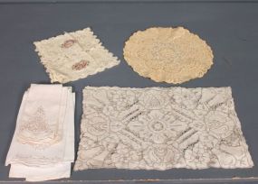  Group of Sheets Description: Group of Sheets, box lot of various sheets and linens