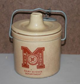  Mississippi State Container with Lid Mississippi State Container, Dairy Science Department with Lid and handle