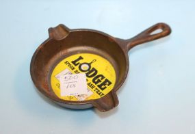  Small Lodge Skillet (Sample) 4 1/2" dia.