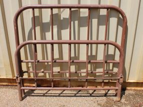  Full Size Iron Bed Full Size Iron Bed, with rails