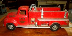  Vintage Tonka Fire Department Suburban Pumper Vintage Tonka Fire Department Suburban Pumper, pressed steel 17" x 5 3/4"