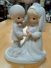  Precious Moments I give you my love forever true 6 3/4"h.