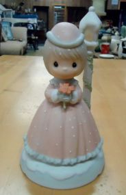  Precious Moments White christmas music box 6 3/4"h.