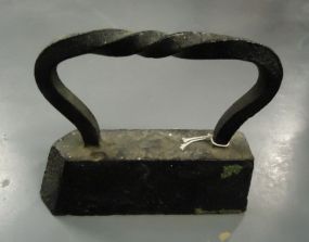  Antique Iron Antique iron w/ large handle, 7 1/4