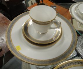  Royal Worcester "Contrast" China Royal Worcester "Contrast" China; cup, saucer, salad and dinner plate