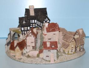  The Village by David Winter (1981) One house has few chips on top; 12" w.