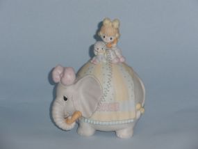  Let's Keep In Touch Olive Branch Mark. Serial 102520. Release Date 1986. Retired 1999.