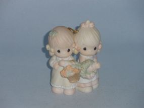  To My Forever Friend Flower Mark. Serial 113956. Release Date 1988. Retired 1999.