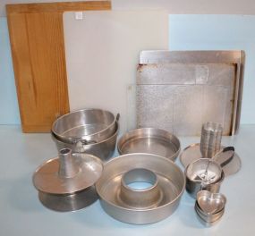 Choppers & Various Cooking Pans