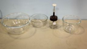 Three Glass Mixing Bowls & Food Chopper 