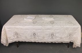 Linen Whitework Tablecloth with Lace and Eight Linen Embroidery Napkins Description