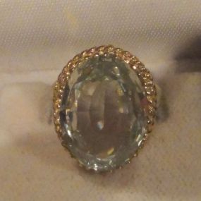 One 10KT yellow gold lady's cast spinel ring