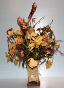 Flower Centerpiece in Butterfly Designed Vase