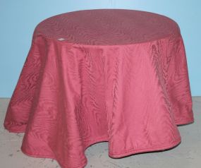 Partial Board Top Round Table with Cloth 30"dia., 26"h.