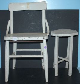 Childs Chair and Table table needs gluing.