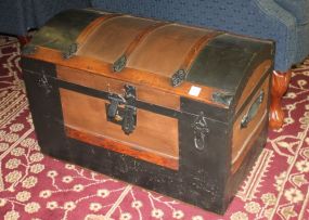 Vintage Camel Back Trunk with Interior Tray 26"w., 15"d., 17"h.