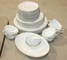 "Thisledown" Dishes by Royal Doulton 8 plates, 8 cups and saucers, 8 B&B, 8 salad, 1 veg bowl