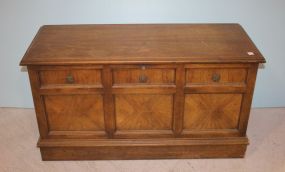 Contemporary Oak Lane Cedar Chest