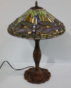 Dragonfly Design "Tiffany Style" Table Lamp