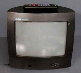 RCA 13" Television with Remote Description