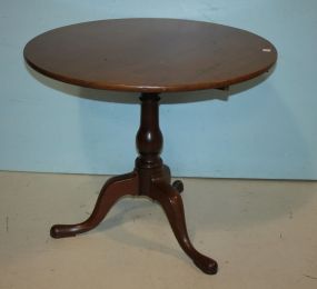 Early Tilt Top Table