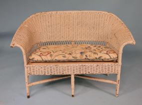 Small Single Cushion Wicker Settee