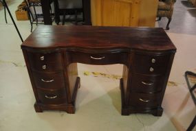Knee hole Desk