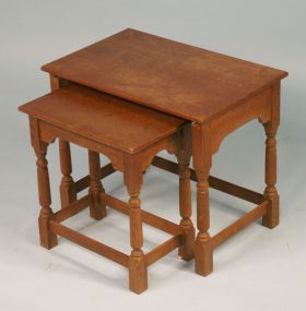Set of 2 Oak Nesting of Tables