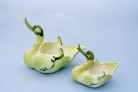 Pair of High Gloss Hull Pottery Swans