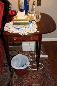 Early Mahogany Pembroke Drop Side Table
