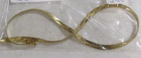 A 17" 14K Yellow Gold Herringbone Chain