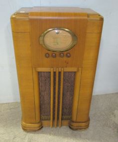 Vintage Truetone Radio Cabinet