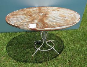 White Wrought Iron Round Table