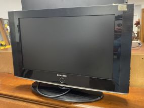Samsung  26" Flat Screen TV