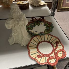Fritz and Floyd Christmas Plates and Ceramic Figurine