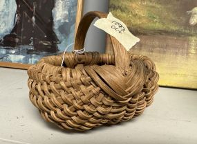 Small Woven Buttocks Basket
