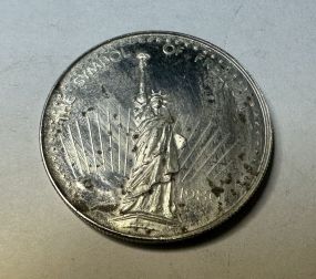 1980 Symbol of Freedom Silver Trade Unit 31.1 Grams 1 Troy Ounce