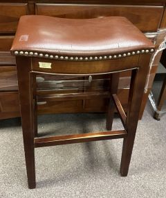 Traditional Style Leather Cushion Barstool