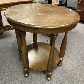 Early 1900s Victorian Oak Round Lamp Table