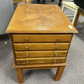 Late 20th Century Oak TV Tray Cabinet