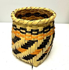 6 1/2"h., 5 1/2"dia Choctaw Hand Woven Basket