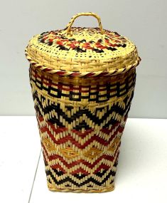 18"h., 10"w. Choctaw Hand Woven Basket Lidded Single-handle