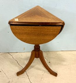 Traditional Folding Top Cricket Table 26"h., 16"w