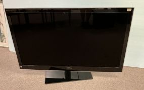 Samsung 55" Flat Screen TV with Remote