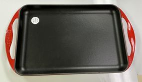 Le Creuset Iron Rectangular Skinny Griddle 15"