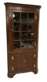 Henkel Harris Virginia Galleries Mahogany Corner Cabinet