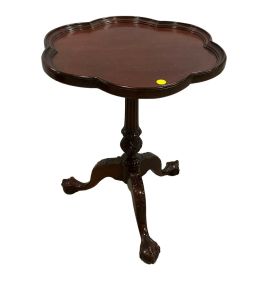 Reproduction Ball n Claw Pedestal Round Table 22"h., 27"dia